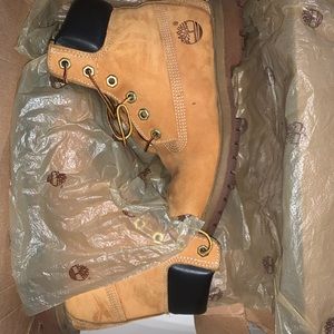 TIMBERLANDS BOOT